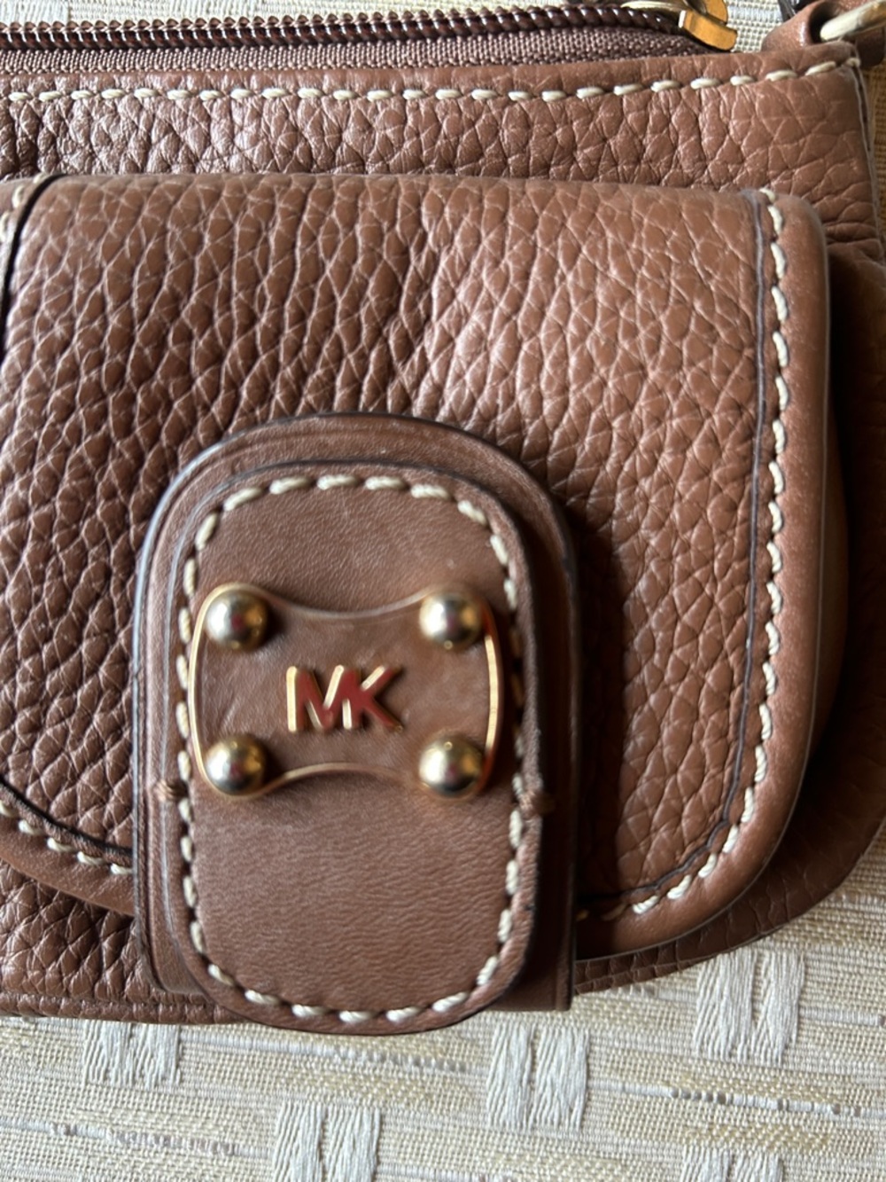Michael Kors Leather Brown Pebbled Leather Double Pocket Shoulder Purse. - Picture 4 of 11